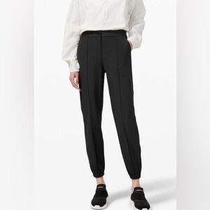 Lululemon Warpstreme High-Rise 7/8 Jogger Black Sz 26 
💎Like New. Retail $128